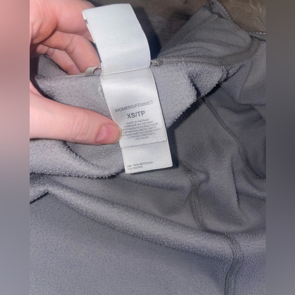 3/$20 north face zip up jacket - Picture 7 of 9